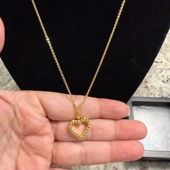 NEW 14 Karat Gold Plated CZ Heart Necklace Gold Heart Pendant Necklace - Picture 4 of 9